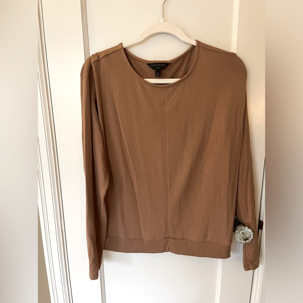 Camel Banana Republic Sweater, Size S